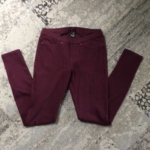Hue Jeggings in Eggplant Purple